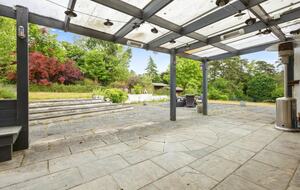 A Gracious Family Home in a Prestigious Semi-Rural Setting - Farnham, United Kingdom