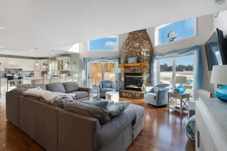 Northern Michigan Lakefront Haven - Alanson, Michigan