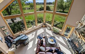 Balcony with views of the Three Sisters Mountains