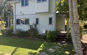 Free-Standing Coastal Retreat Steps from Blueys Beach - Blueys Beach, Australia
