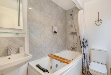 A Cosy Countryside Escape in Rural Nottinghamshire - Elkesley, United Kingdom