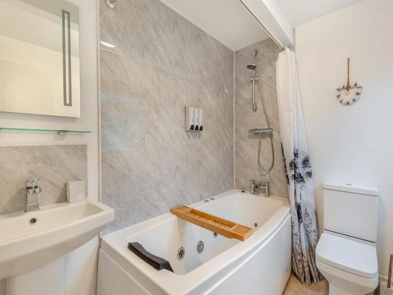 A Cosy Countryside Escape in Rural Nottinghamshire - Elkesley, United Kingdom