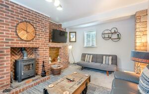 A Cosy Countryside Escape in Rural Nottinghamshire - Elkesley, United Kingdom