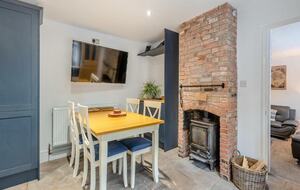 A Cosy Countryside Escape in Rural Nottinghamshire - Elkesley, United Kingdom