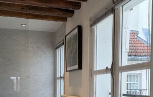 Elegant Seine-Side Loft in Historic Paris - Paris, France