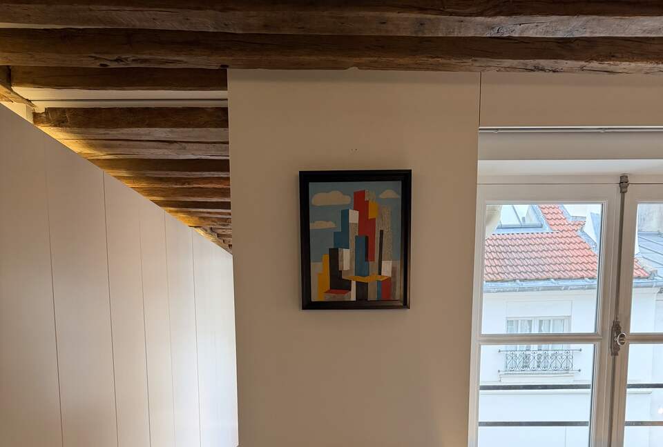 Elegant Seine-Side Loft in Historic Paris - Paris, France