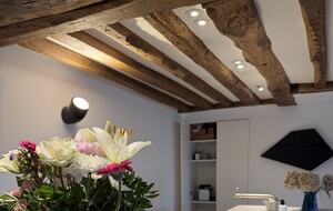 Elegant Seine-Side Loft in Historic Paris - Paris, France