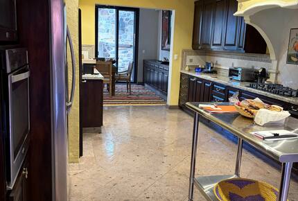 Terracotta Haven with Rooftop Fire Lounge & Courtyard Living - San Miguel de Allende, Mexico