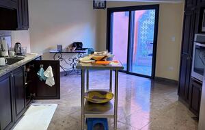 Terracotta Haven with Rooftop Fire Lounge & Courtyard Living - San Miguel de Allende, Mexico