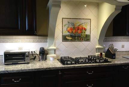 Terracotta Haven with Rooftop Fire Lounge & Courtyard Living - San Miguel de Allende, Mexico