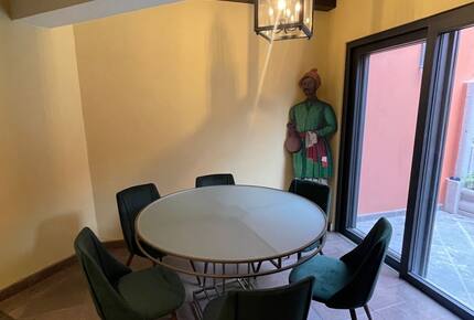 Terracotta Haven with Rooftop Fire Lounge & Courtyard Living - San Miguel de Allende, Mexico