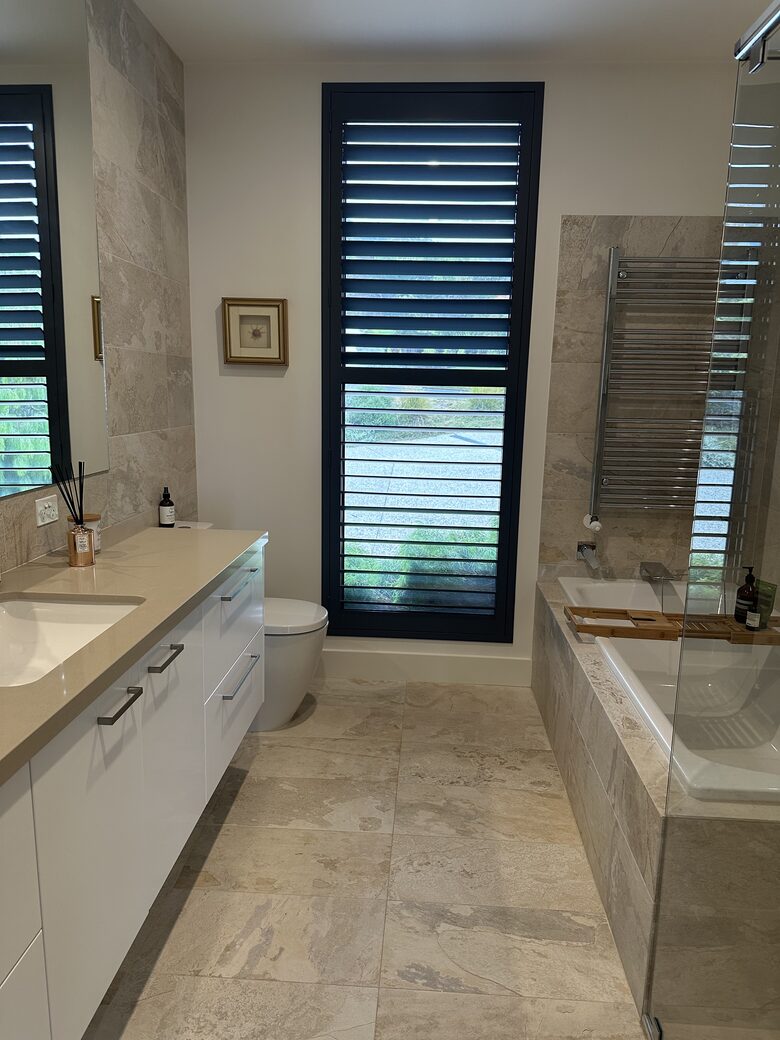 Modern beach house with 180 degrees bay views - Melbourne, Australia