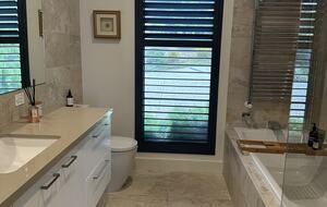 Modern beach house with 180 degree bay views - Melbourne, Australia