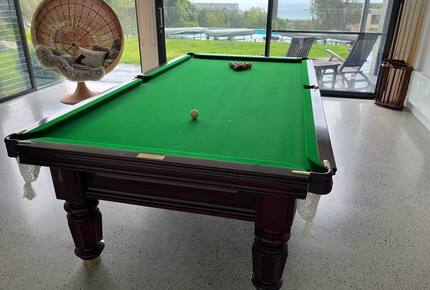 Modern beach house with 180 degrees bay views - Melbourne, Australia