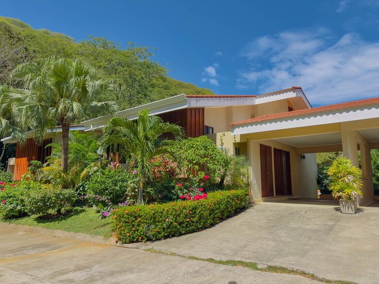 Private Pacific Retreat at Bahía Pez Vela - Ocotol, Costa Rica