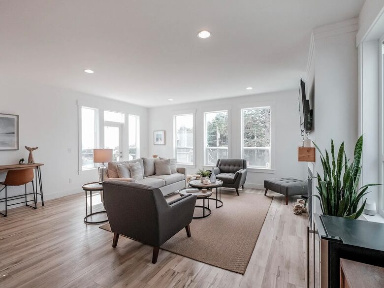 Elevated Lincoln City Oceanview Escape - Lincoln City, Oregon