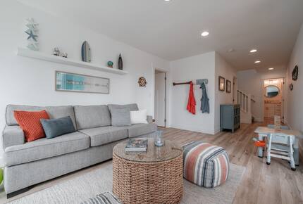 Elevated Lincoln City Oceanview Escape - Lincoln City, Oregon