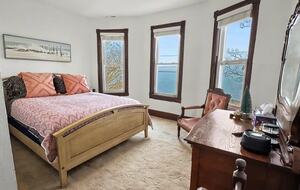 Updated Waterfront Victorian 4BR, 7 Bed- The Pearl - Colonial Beach, Virginia