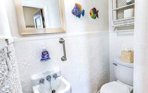 Updated Waterfront Victorian 4BR, 7 Bed- The Pearl - Colonial Beach, Virginia