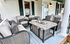 Updated Waterfront Victorian 4BR, 7 Bed- The Pearl - Colonial Beach, Virginia