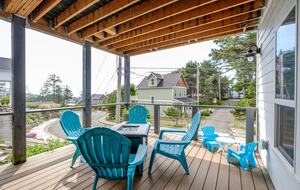 Elevated Lincoln City Oceanview Escape - Lincoln City, Oregon