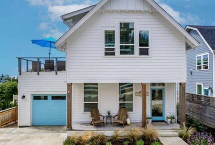 Elevated Lincoln City Oceanview Escape - Lincoln City, Oregon
