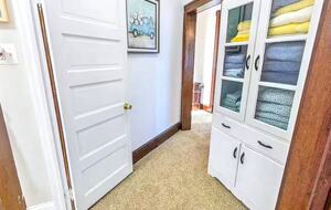 Updated Waterfront Victorian 4BR, 7 Bed- The Pearl - Colonial Beach, Virginia