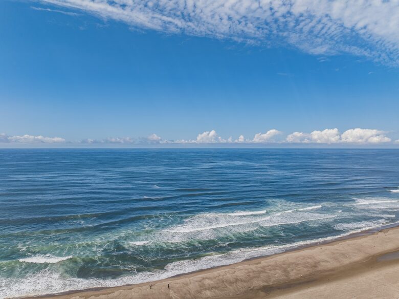 Elevated Lincoln City Oceanview Escape - Lincoln City, Oregon