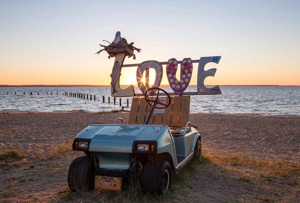 Updated Waterfront Victorian 4BR, 7 Bed- The Pearl - Colonial Beach, Virginia