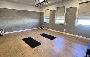 Yoga/exercise room