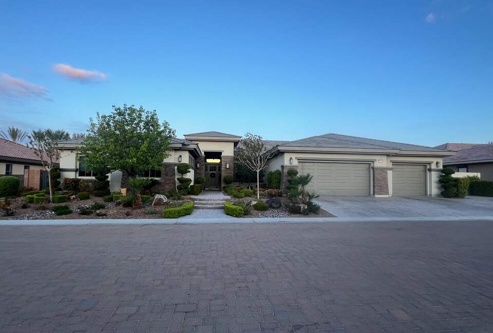 Northwest Vegas Luxury Escape - Las Vegas, Nevada