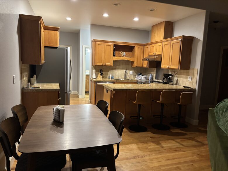 Cozy Wooded Getaway Close to Mt. Bachelor - Bend, Oregon