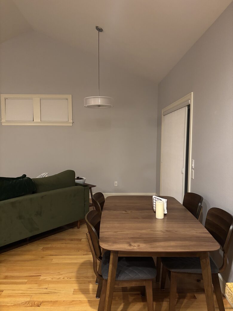 Cozy Wooded Getaway Close to Mt. Bachelor - Bend, Oregon