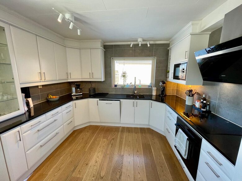 Tasteful Scandinavian Home Near Central Umeå - Umeå, Teg, Sweden