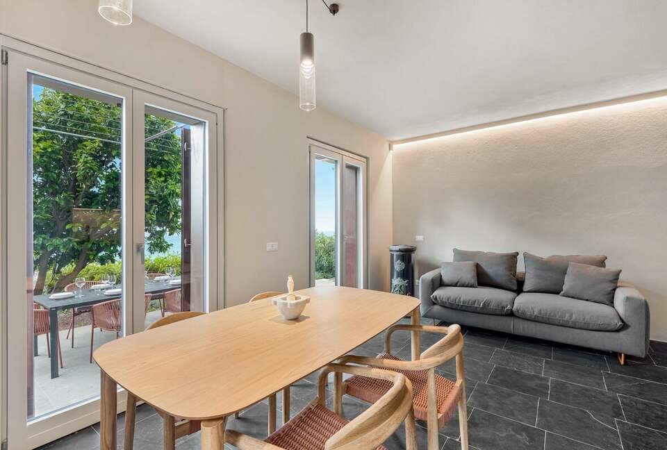 A Stone House Along the Sentiero Azzurro - Corniglia, Italy