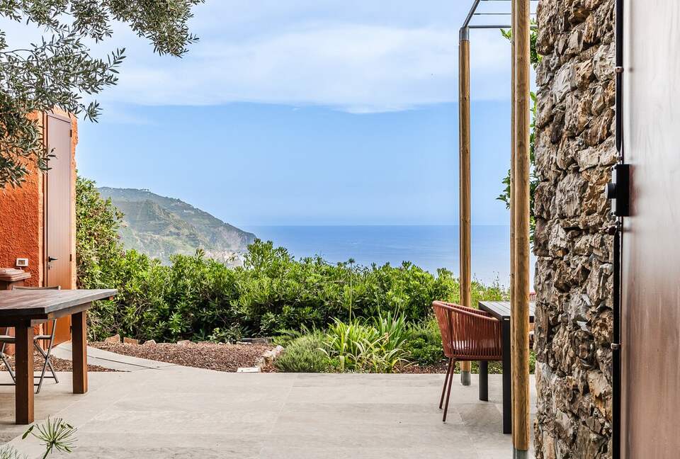 A Stone House Along the Sentiero Azzurro - Corniglia, Italy