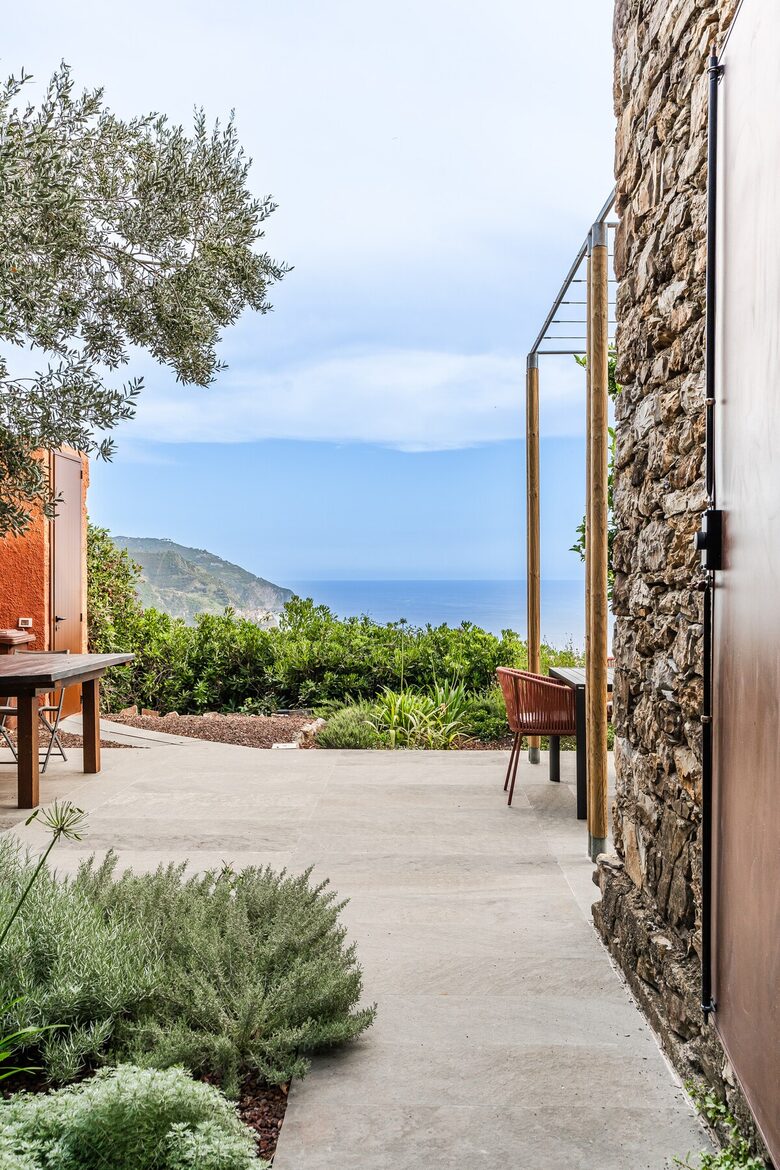 A Stone House Along the Sentiero Azzurro - Corniglia, Italy