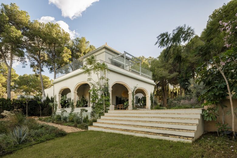 Elegant Coastal Villa Near Dénia’s Calas - Dénia, Spain