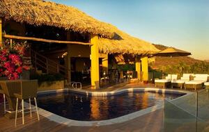 Xanadu Cliffside Sanctuary - El Sunzal, El Salvador