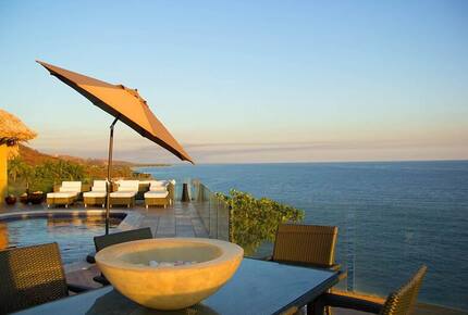 Xanadu Cliffside Sanctuary - El Sunzal, El Salvador