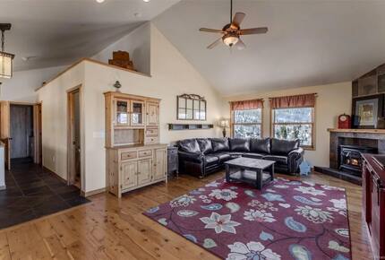 Mountain Home Near Skiing, Lakes, and Trails in Granby - Granby, Colorado