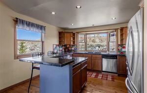 Mountain Home Near Skiing, Lakes, and Trails in Granby - Granby, Colorado