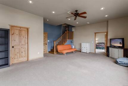 Mountain Home Near Skiing, Lakes, and Trails in Granby - Granby, Colorado