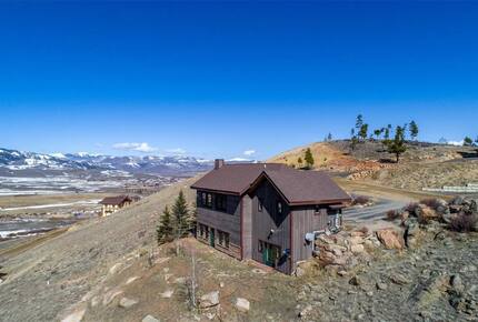 Mountain Home Near Skiing, Lakes, and Trails in Granby - Granby, Colorado