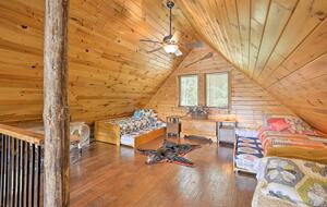 Quiet Waters Adirondack Retreat - Glenfield, New York