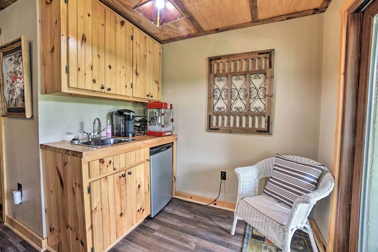 Quiet Waters Adirondack Retreat - Glenfield, New York