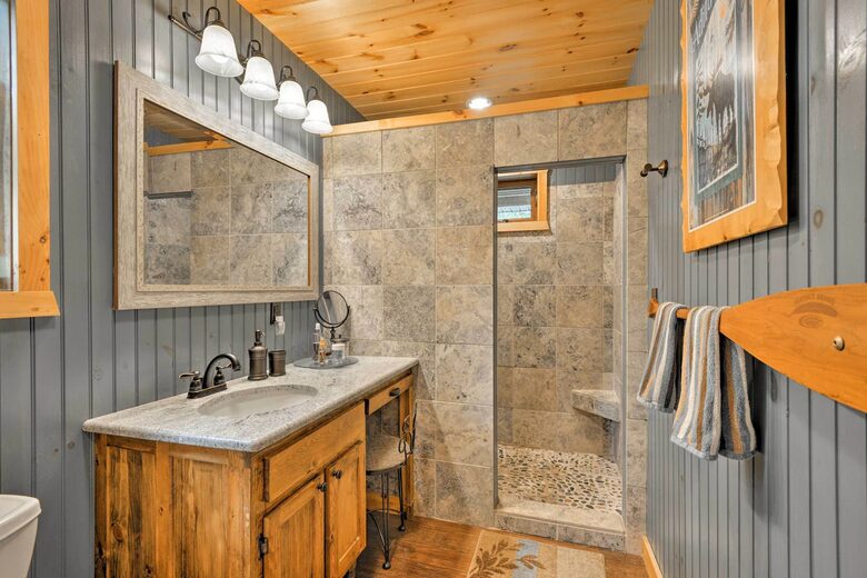 Quiet Waters Adirondack Retreat - Glenfield, New York