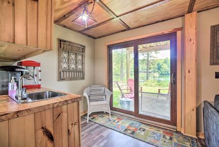 Quiet Waters Adirondack Retreat - Glenfield, New York