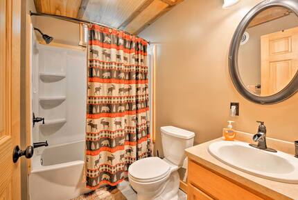 Quiet Waters Adirondack Retreat - Glenfield, New York