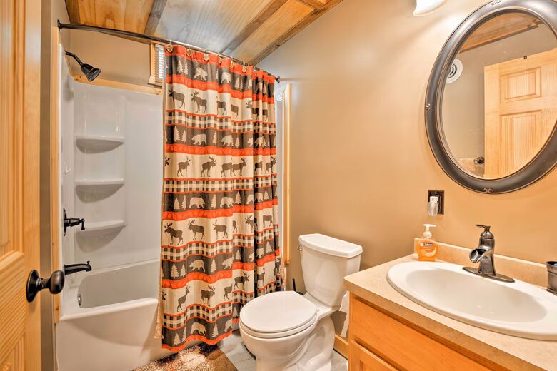 Quiet Waters Adirondack Retreat - Glenfield, New York